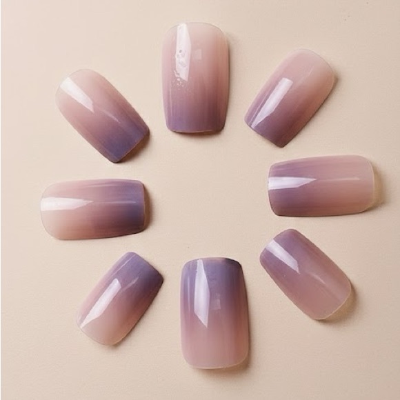 24 New Press on Nails Elegant Ombre Nail set - Picture 3 of 4